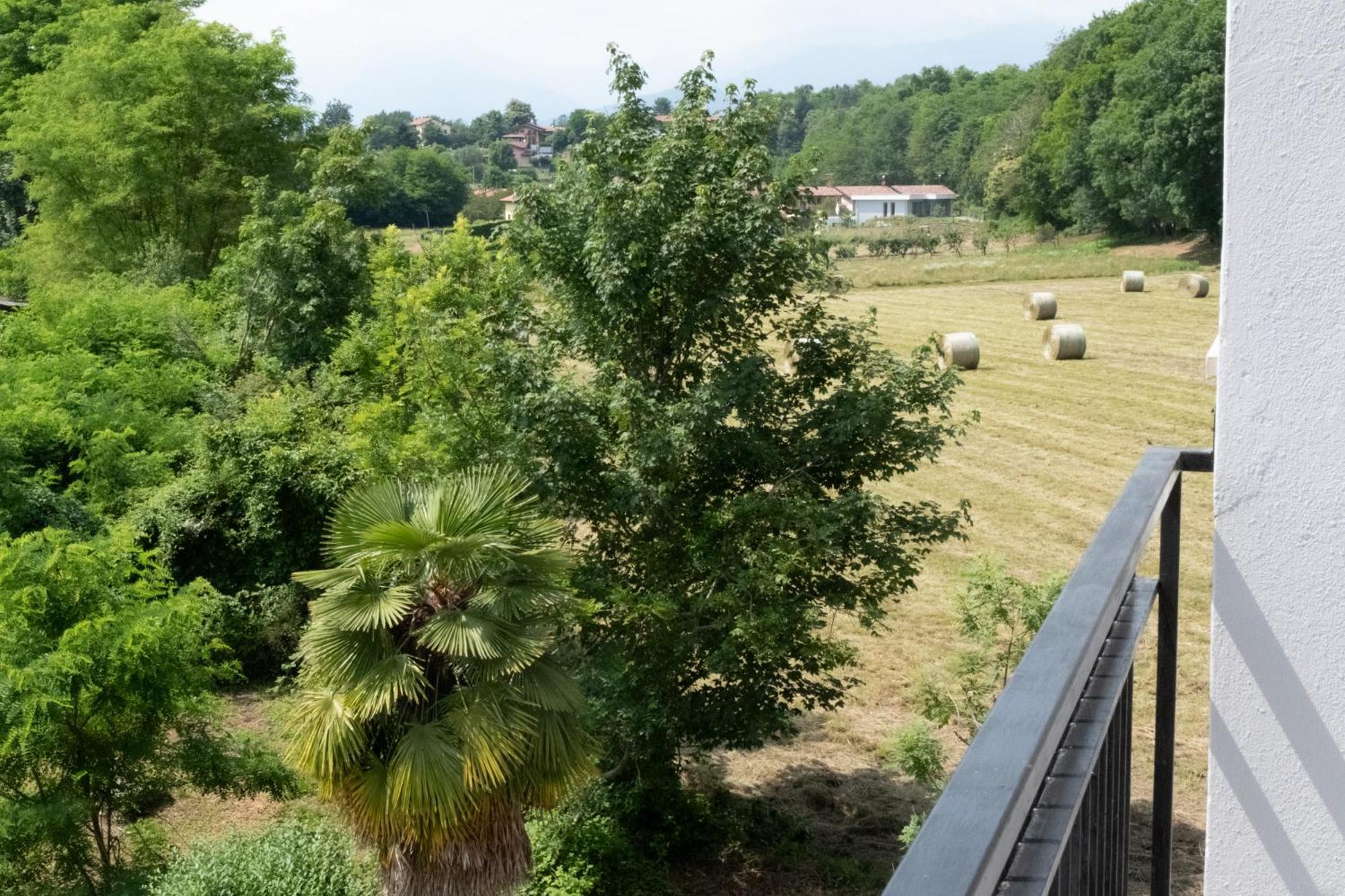 Casa Vacanze Aria Leggiuno Bagian luar foto