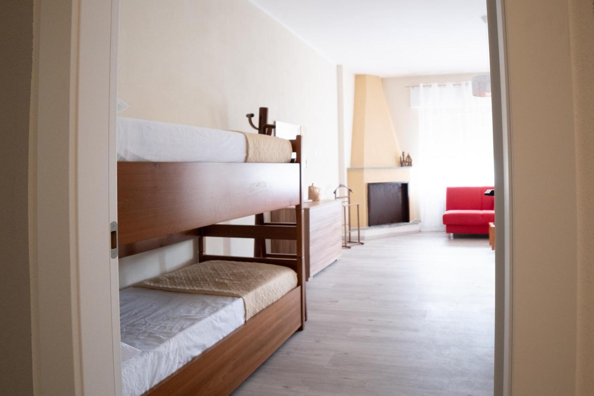 Casa Vacanze Aria Leggiuno Bagian luar foto